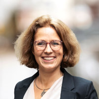 Dr. Judit Schepky